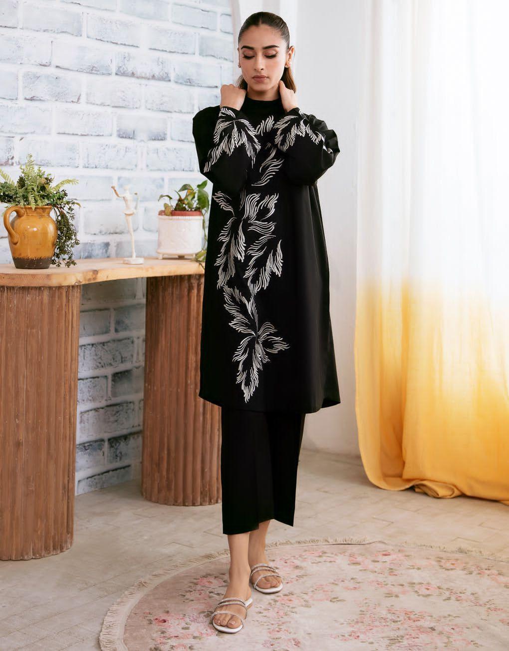 2 Pcs Women's Stitched Printed Suit Hype Hem