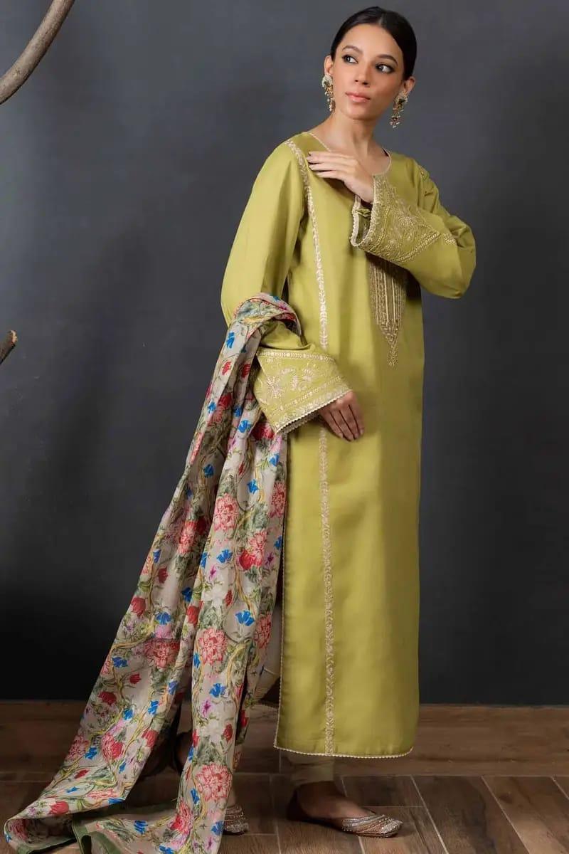 3Pcs Women's Unstitched Embroidered Suit Hype Hem