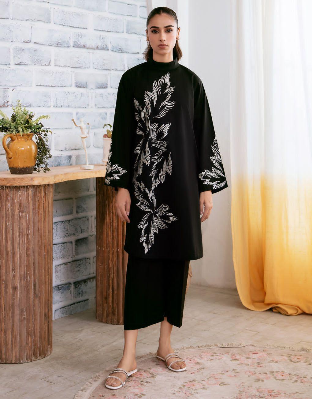 2 Pcs Women's Stitched Printed Suit Hype Hem