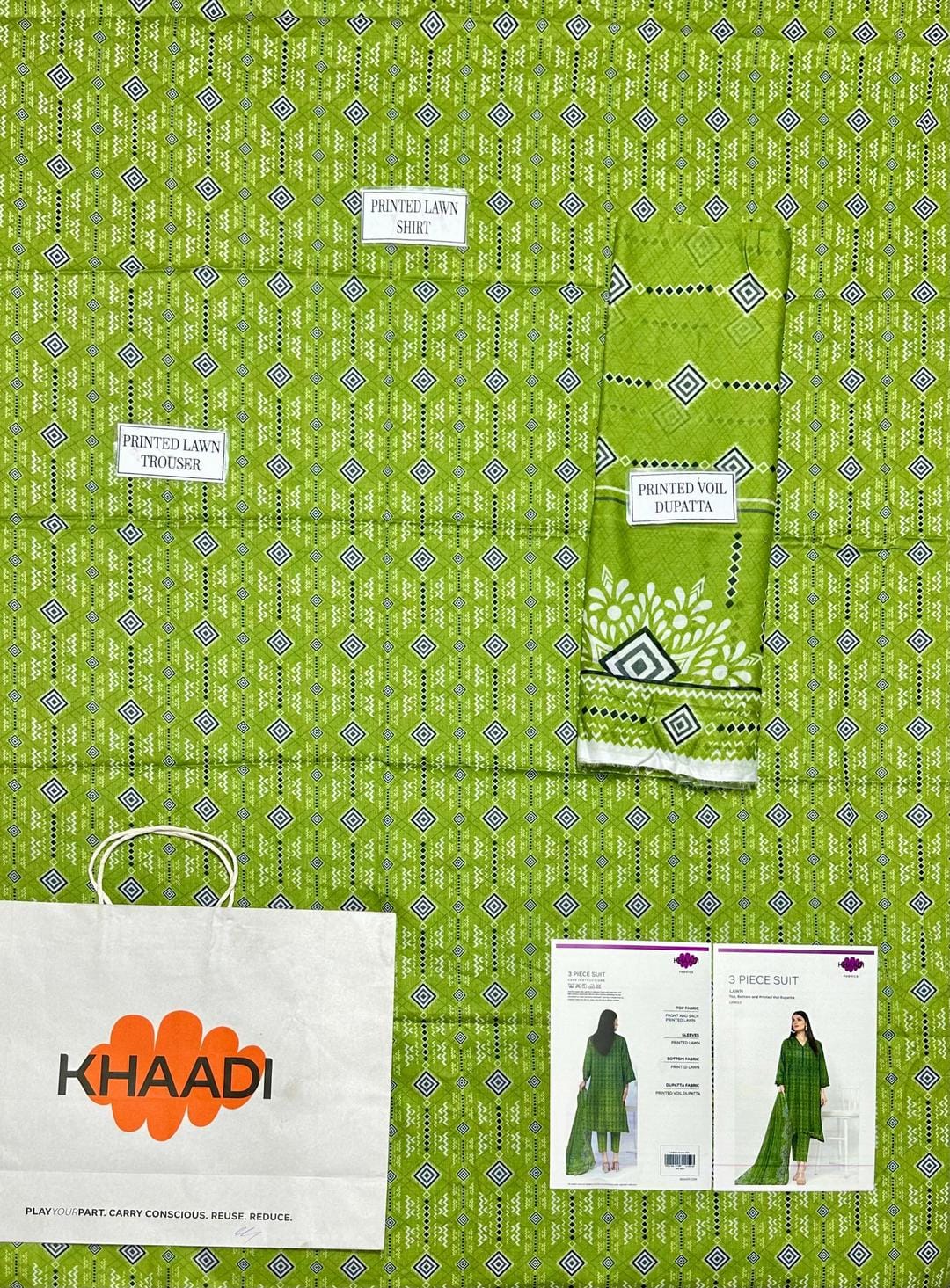 3 Pcs Women's Unstitched Printed Suit