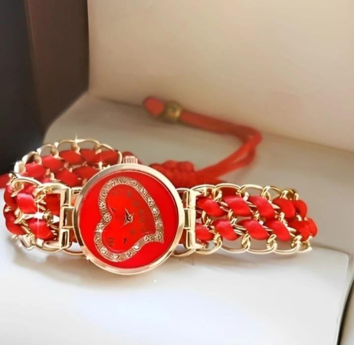 Stylish Women's Quartz Heart Watch with Chain Strap - 1 Pc